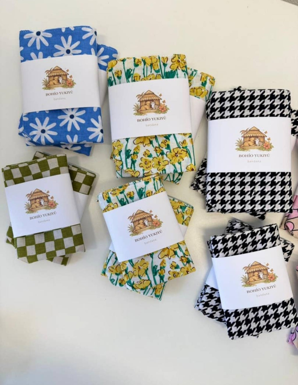 Bohío Yukiyu™ Tropical Pet Bandana – Soft, Stylish & Everyday Comfort | Bandana Bohío Yukiyu™ Tropical para Mascotas – Suave, Cómoda y con Estilo